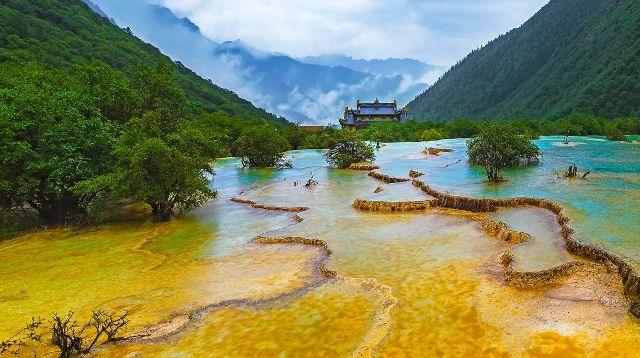 外星球体进黑洞
