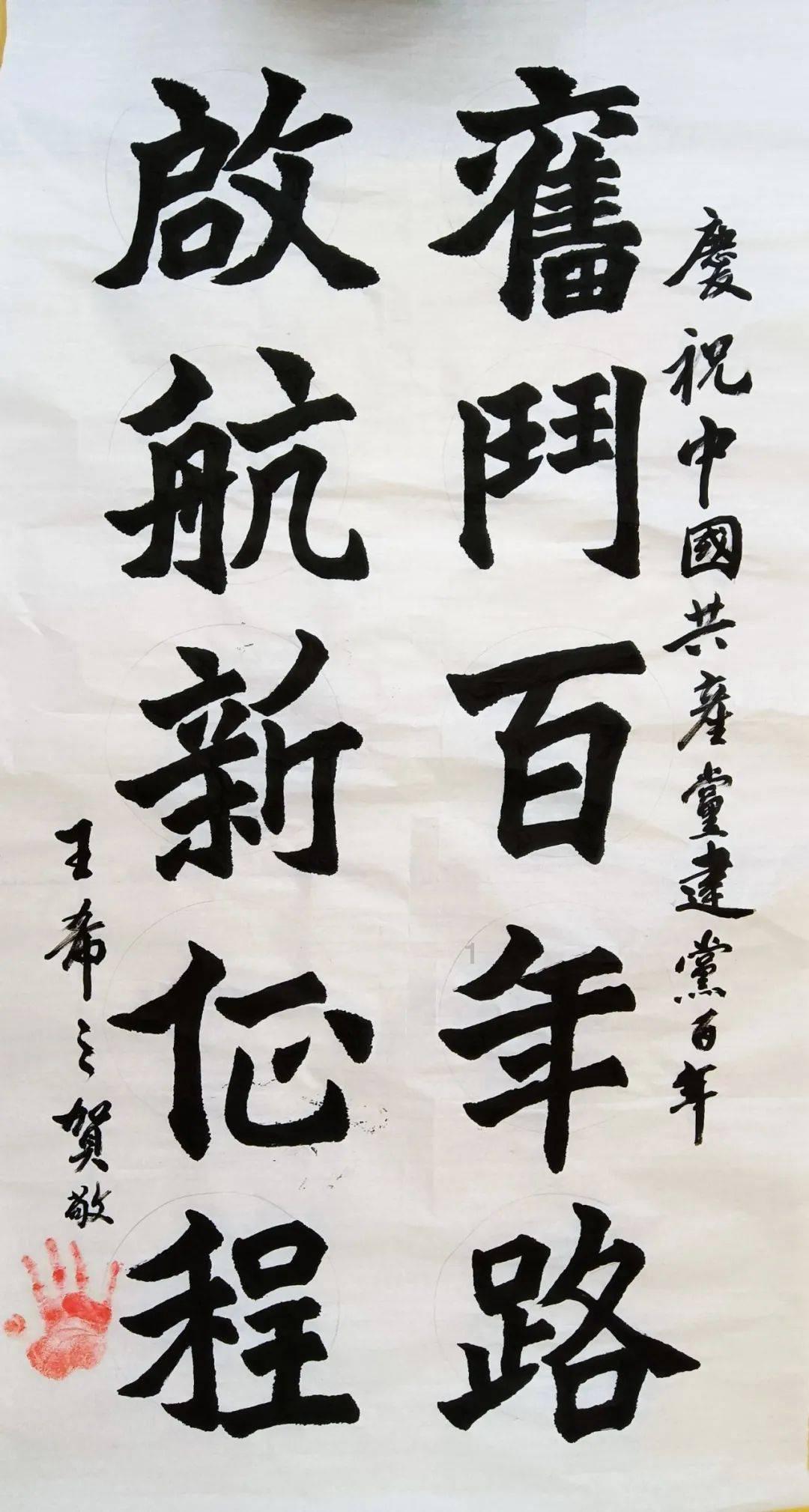 南昌迎来新年2024年首场降雪!消防员雪中撒欢,快乐溢出屏幕