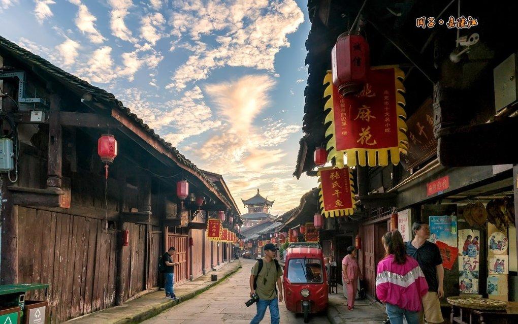 驿家党团助力，情满归家旅途